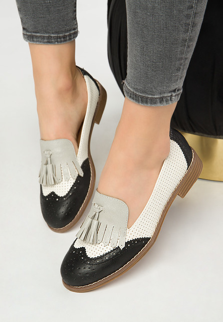 Pantofi Oxford Elenia Negri fara toc Pentru Tinute de zi sau Office